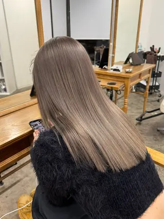 ロング カラー 透明感ワンカラー梅田 ダブルカラー/川上のヘアスタイル