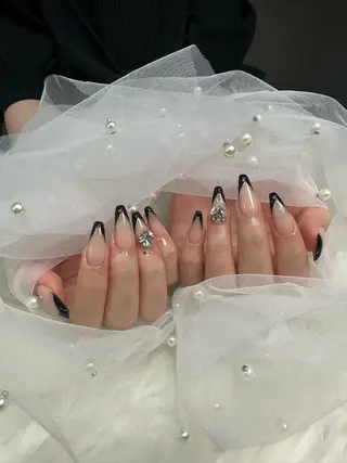 ネイル DL•BEAUTY / AKANEのネイルデザイン