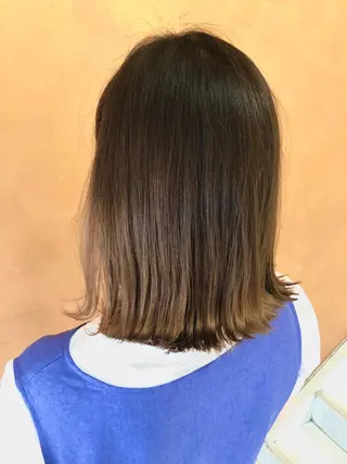 ミディアム 西 めぐみのヘアスタイル