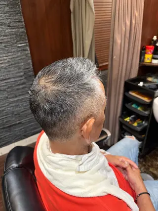 ショート 吉野 諒のヘアスタイル