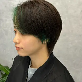 ショート カラー NUMBER_ ユイナのヘアスタイル