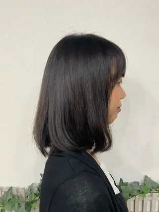 ミディアム 安藤 まどかのヘアスタイル