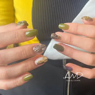 ネイル LOOPER所属・mzh ...のネイルデザイン