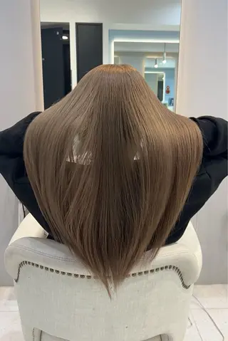 ロング ハイトーン/髪質改善 🦋岩渕かすが🖤のヘアスタイル