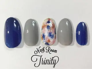 ネイル Trinity staffのネイルデザイン