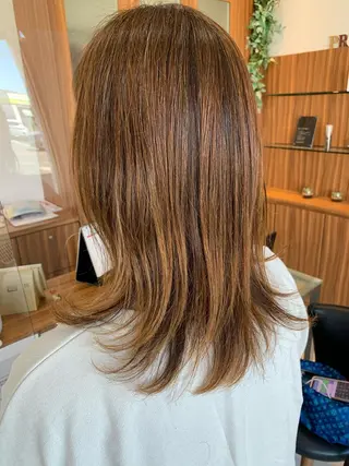 ミディアム カラー パーマ 白髪ぼかしハイライト 柳川拓哉のヘアスタイル