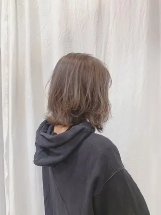 ショート カラー ヘアアレンジ オザキクウガ/ ブリーチ/髪質改善のヘアスタイル