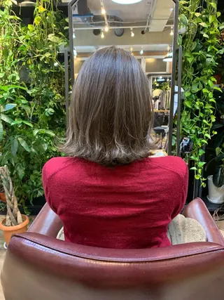 ミディアム カラー toi【トワ】所属・安達 俊亮のヘアスタイル