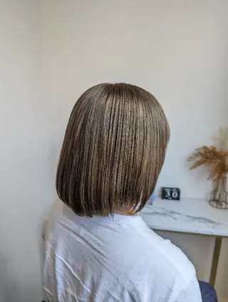 カラー nanami /Toiroのヘアスタイル