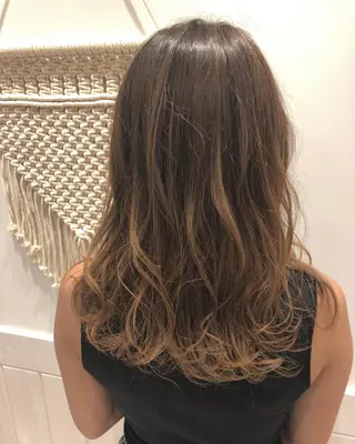 セミロング 佐藤 真也のヘアスタイル