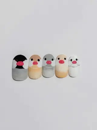 ミディアム Re nail所属・Re nailのネイルデザイン