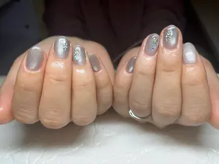 ネイル minoriba ひばりヶ丘駅北口店所属・ネイリスト ももこのネイルデザイン