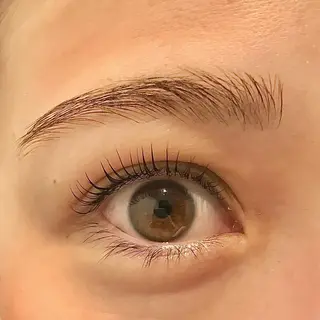 マツエク・マツパ miel大宮店所属・矢部 奈々の眉毛・アイブロウイメージ