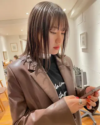 セミロング カラー ヘアアレンジ 小顔レイヤー×コンパ クトボブ/林隆平のヘアスタイル