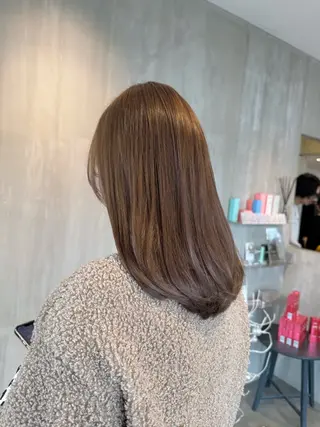 セミロング カラー 透明感カラー 天羅のヘアスタイル