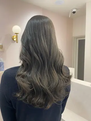 ロング MEI💫銀座 エクステ/艶カラーのヘアスタイル