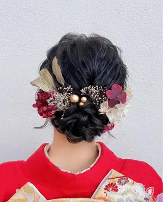 セミロング ヘアアレンジ ヘアアレンジ にいた　かづしげのヘアスタイル