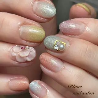 ショート Blanc ブランのネイルデザイン
