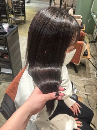 ミディアム カラー 渡邊 彩乃のヘアスタイル