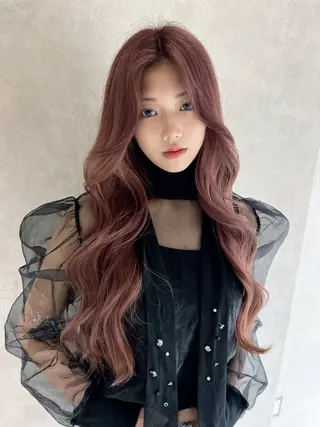 カラー nehus nagaoka所属・🖤複雑履歴ブリーチ Mizuki 🖤のヘアスタイル