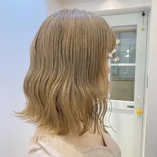 ミディアム ブリーチなしカラー ダブルカラーエクステのヘアスタイル