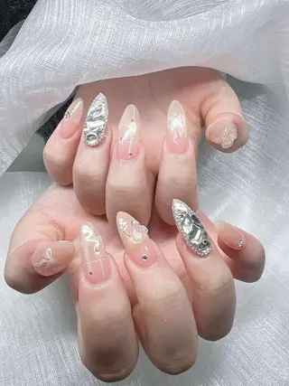 ネイル Lee Nailsのネイルデザイン