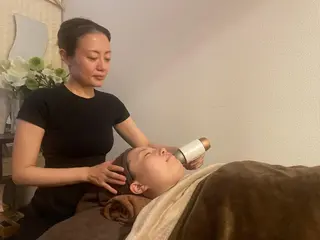 小顔コルギ＆よもぎ蒸しサロンLINKA所属・小顔＆美肌 サロンLINKAのエステ・リラクイメージ