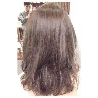 セミロング カラー パーソナルカラー診断 できます　木曽　主博のヘアスタイル