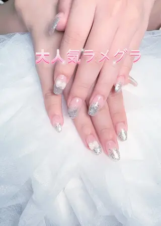 ネイル pink ladyサロン所属・べ にのネイルデザイン