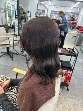 ロング カラー みなみ みずきのヘアスタイル