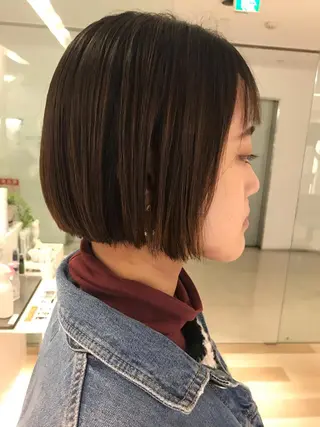 ショート ブリーチ/レイヤー 🌻Mutsumiのヘアスタイル