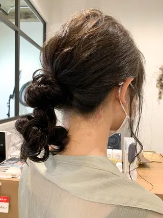 セミロング ヘアアレンジ ブリーチなしカラー 🌿‬脇黒丸 彩のヘアスタイル