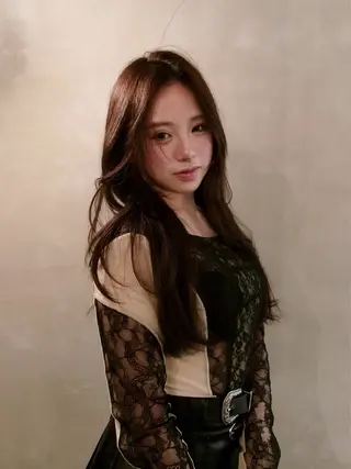 ロング 林　蓮／レイヤー /透明感カラーのヘアスタイル