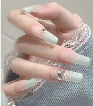 ネイル リラネイル Aikenのネイルデザイン