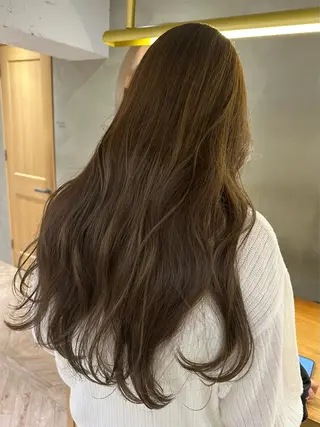 ロング レイヤーカット‎🤍 /ともえ🤎🧸のヘアスタイル