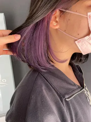 ミディアム カラー akane .のヘアスタイル