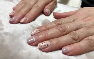 ネイル t. yoshizawaのネイルデザイン