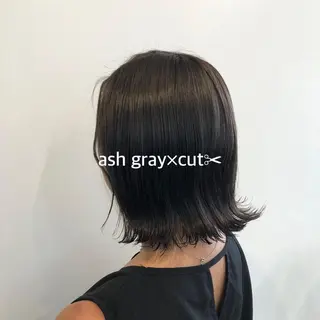 ミディアム 暖色カラー推し/ トヤエリコのヘアスタイル