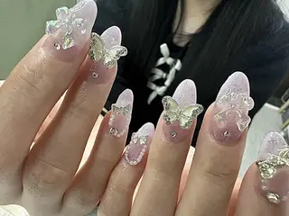 ネイル Rainrain💧 パーツ豊富、やり放題のネイルデザイン