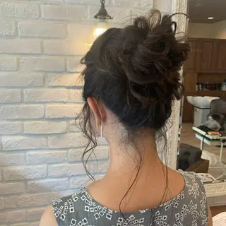 セミロング ヘアアレンジ SHANTi 飯塚 ヘアセット/髪質改善のヘアスタイル