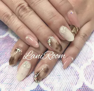 ネイル LaniRoom所属・Lani Roomのネイルデザイン