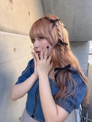 ヘアアレンジ karin ボブハイトーンのヘアスタイル