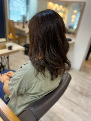 セミロング カラー ヨシダ フミノリのヘアスタイル