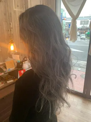 ロング 透け感カラー 顔周り/neneのヘアスタイル
