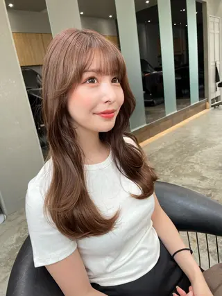 ロング カラー ハッシュカット|透明 感カラー🩵レイヤーのヘアスタイル