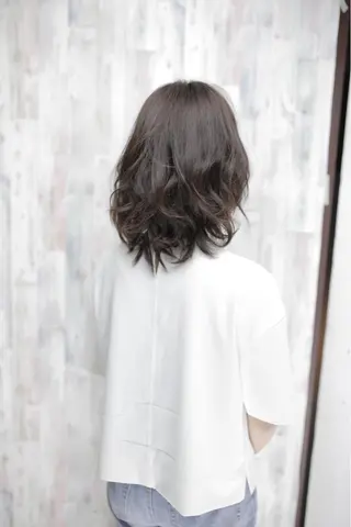 ミディアム steed tokyo所属・KOOKI スティードトーキョーのヘアスタイル