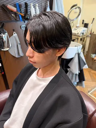 ミディアム パーマ 柳澤 拓海のヘアスタイル