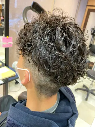 ショート パーマ メンズ Stella hair mode所属・ステラヘアモード 井澤元樹のヘアスタイル