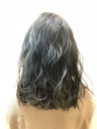 セミロング カラー 🐧デザインパーマ 🐧小沢有佑のヘアスタイル