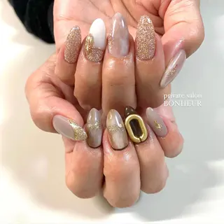 ネイル BONHEUR Annaのネイルデザイン
